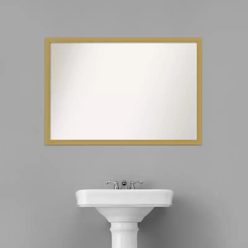 Lustro łazienkowe 38" x 26" bez fazowania, wąska rama szczotkowane złoto