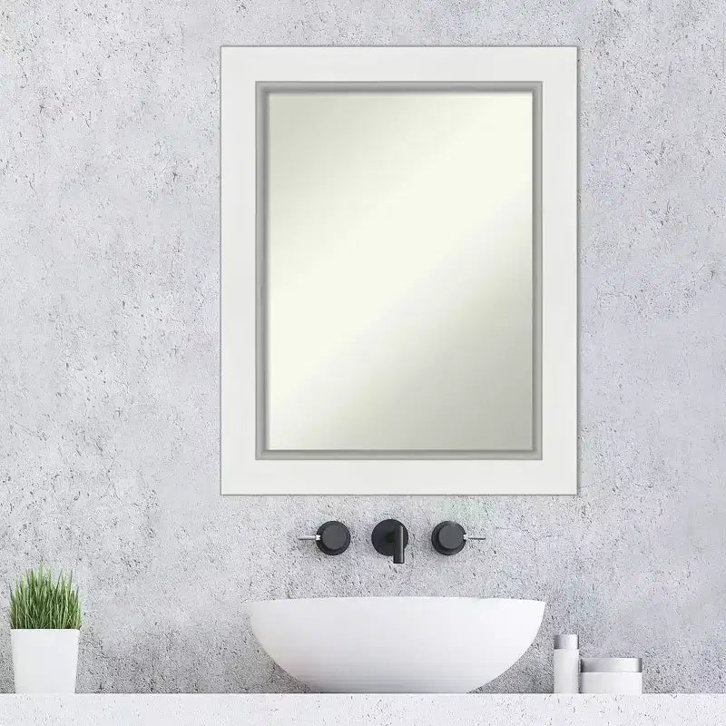24" x 30" nicht facettierter Badezimmerspiegel - weiß-silberner Rahmen, rechteckig, Polystyrol, wandmontiert