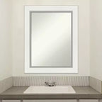 24" x 30" nicht facettierter Badezimmerspiegel - weiß-silberner Rahmen, rechteckig, Polystyrol, wandmontiert