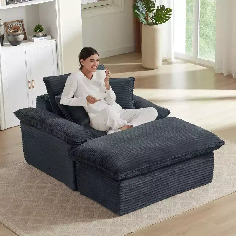 Übergroßer Chaiselongue-Sessel mit Ottomane und Kissen