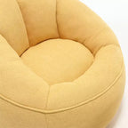 Sitzsack mit Schaumstofffüllung und Fußhocker